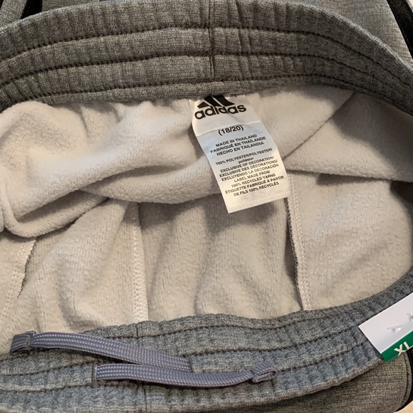 Adidas boys cuffed joggers - Picture 8 of 8